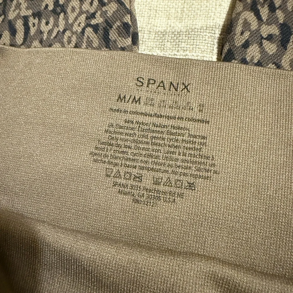 Spanx Look at me now Leopard Print Medium Leggings